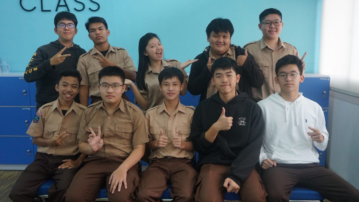 Siswa dan siswi yang lolos OSN ke Tingkat Provinsi