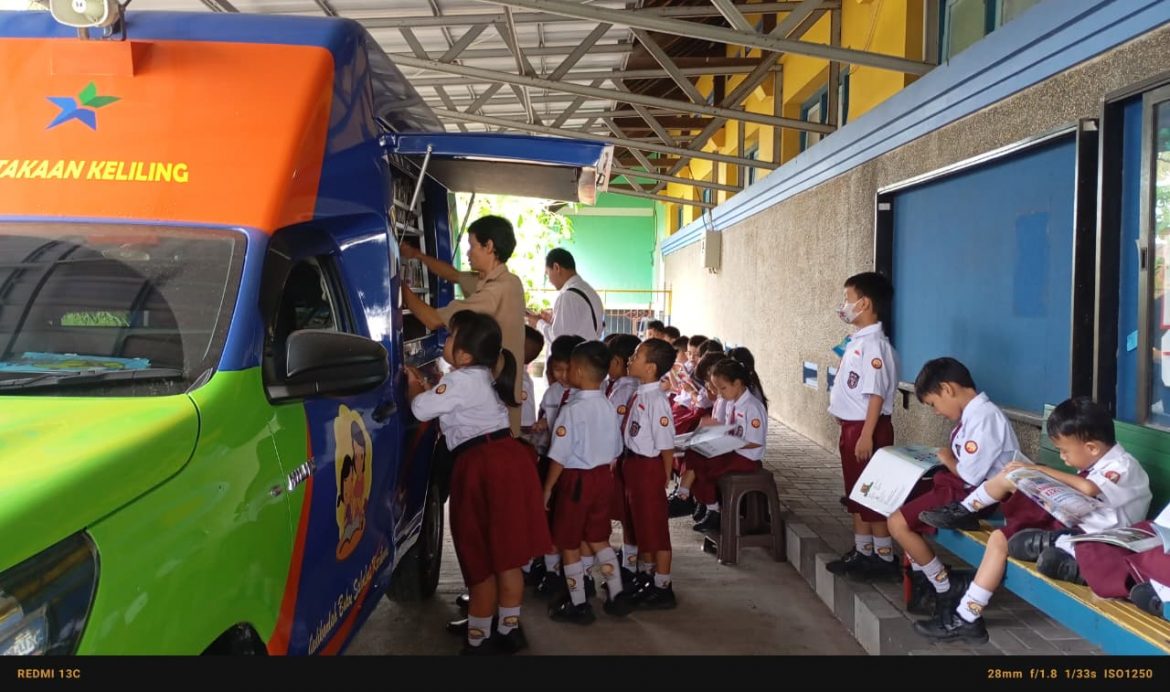 PERPUS KELILING SD MG1