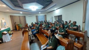 Misa bersama di kapel Keuskupan