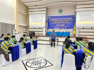 Ketua YTK saat memberikan materi kepada peserta